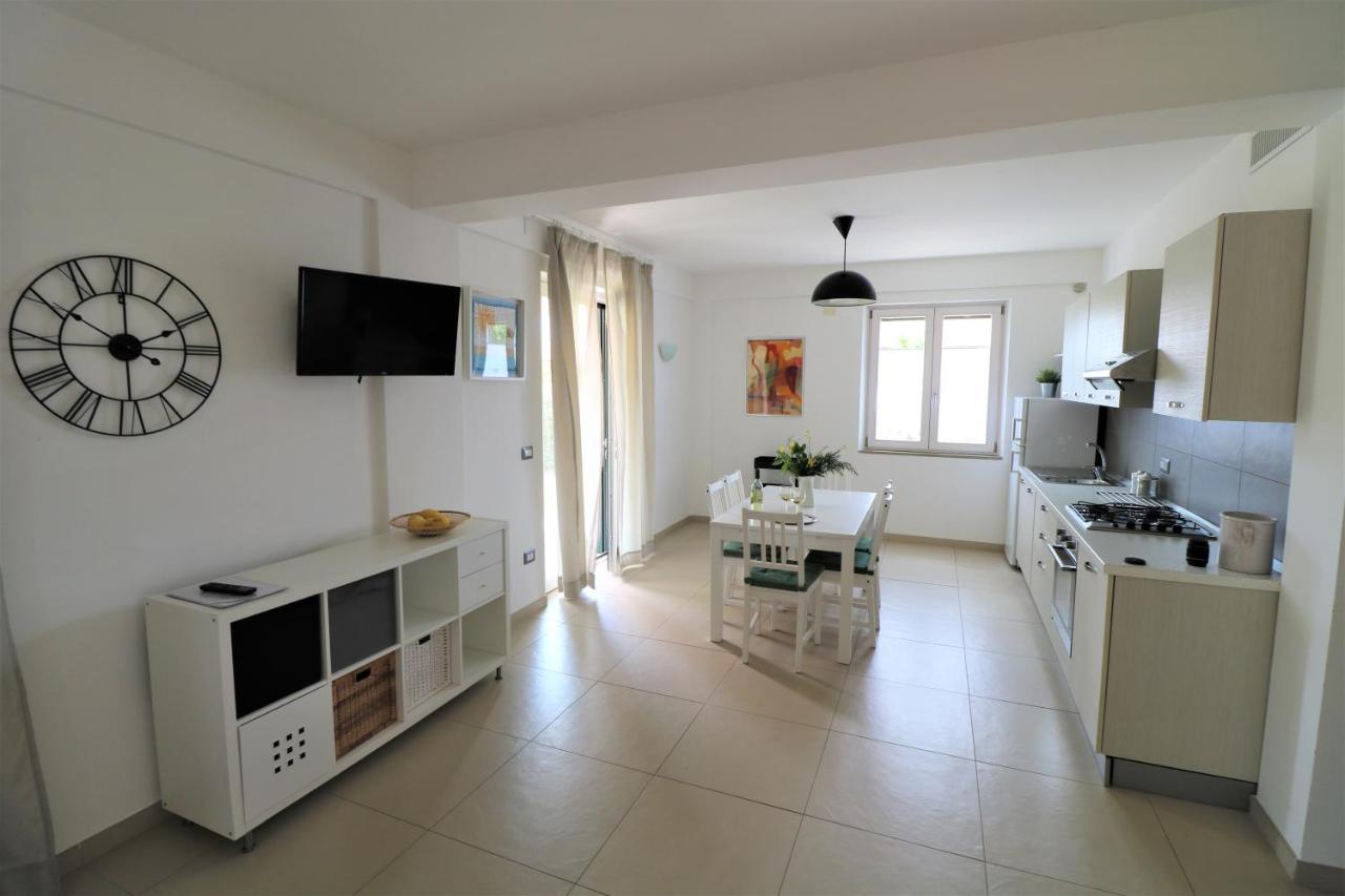אשאה Villa Di Marinella מראה חיצוני תמונה