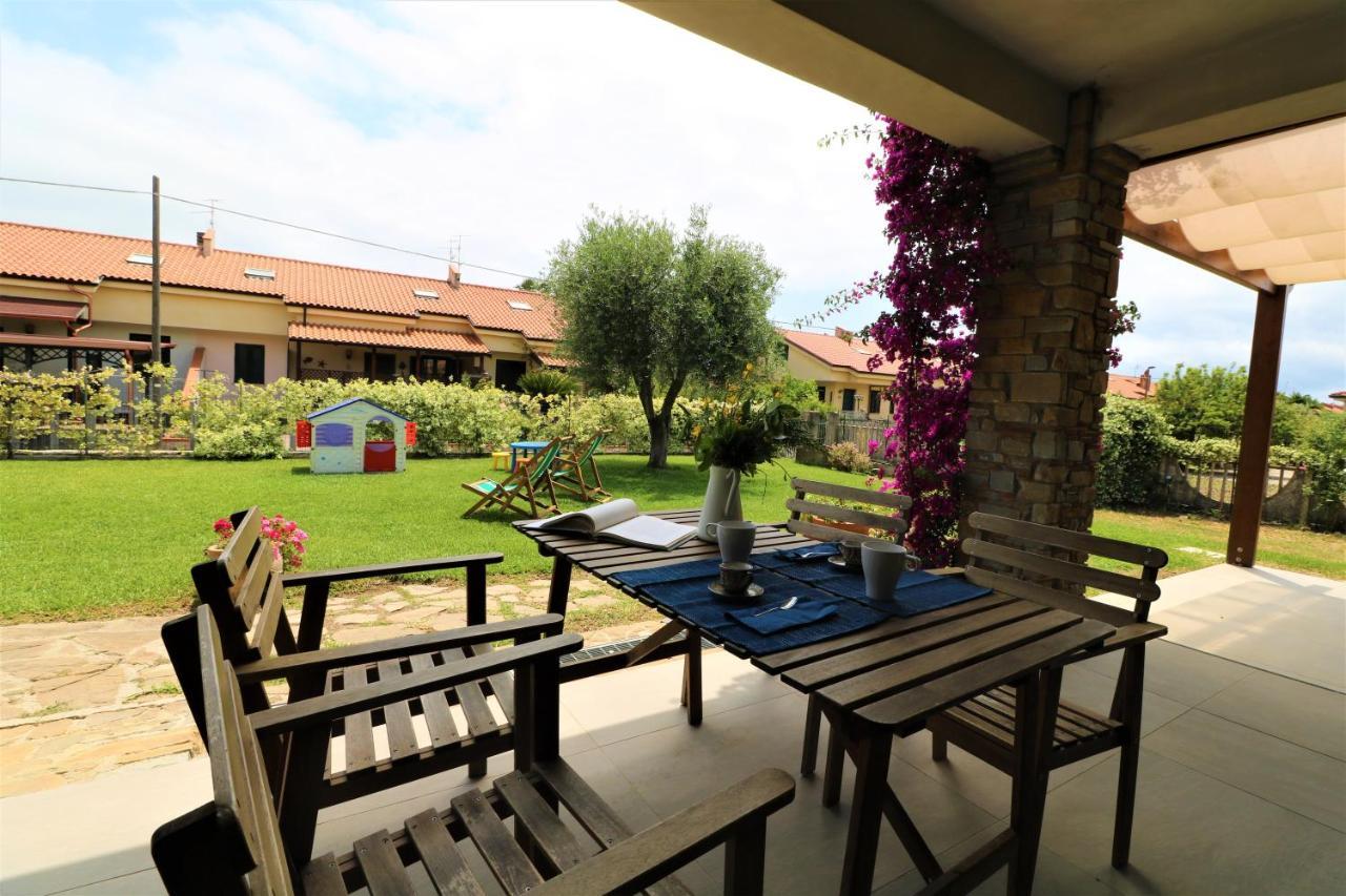 אשאה Villa Di Marinella מראה חיצוני תמונה
